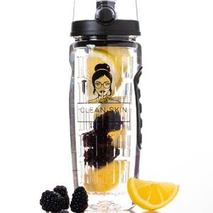 Clean Skin Club Fruit Infuser Water Bottle - Black